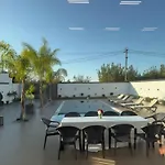 Mia